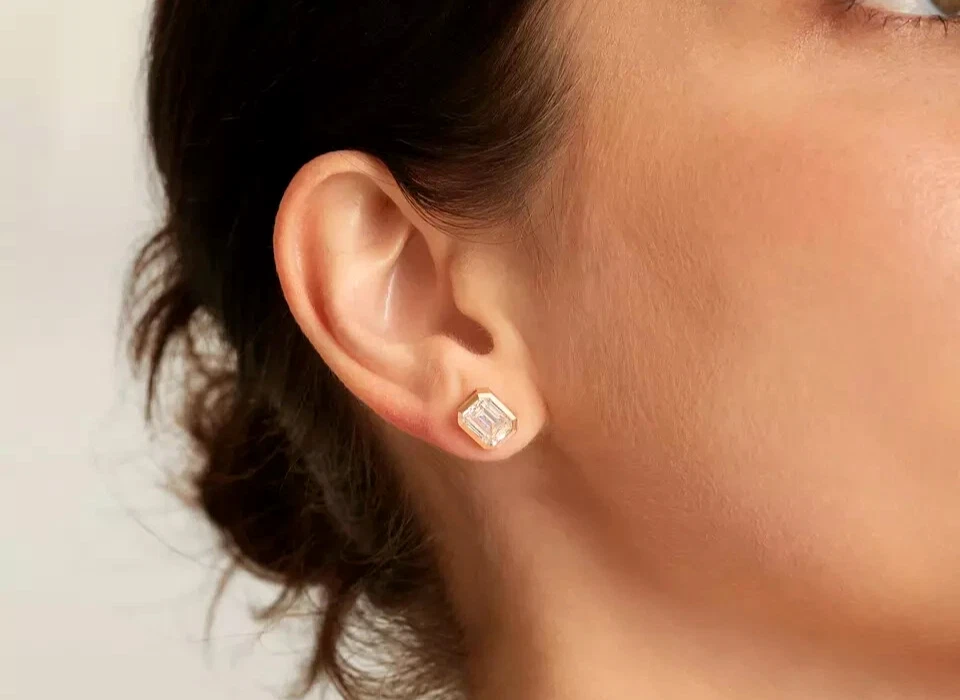 14K Gelbgold Solitär Ohrstecker 1,20 Ct Smaragdschliff Laborgezüchteter Diamant - Bild 4 von 4