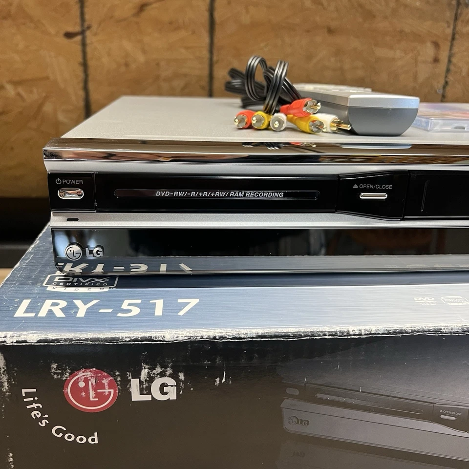 LG LRY-517 DVD Player Recorder & VCR Combo DVD/VCR VHS - W/ REMOTE+CABLES *READ* - Image 4 of 4