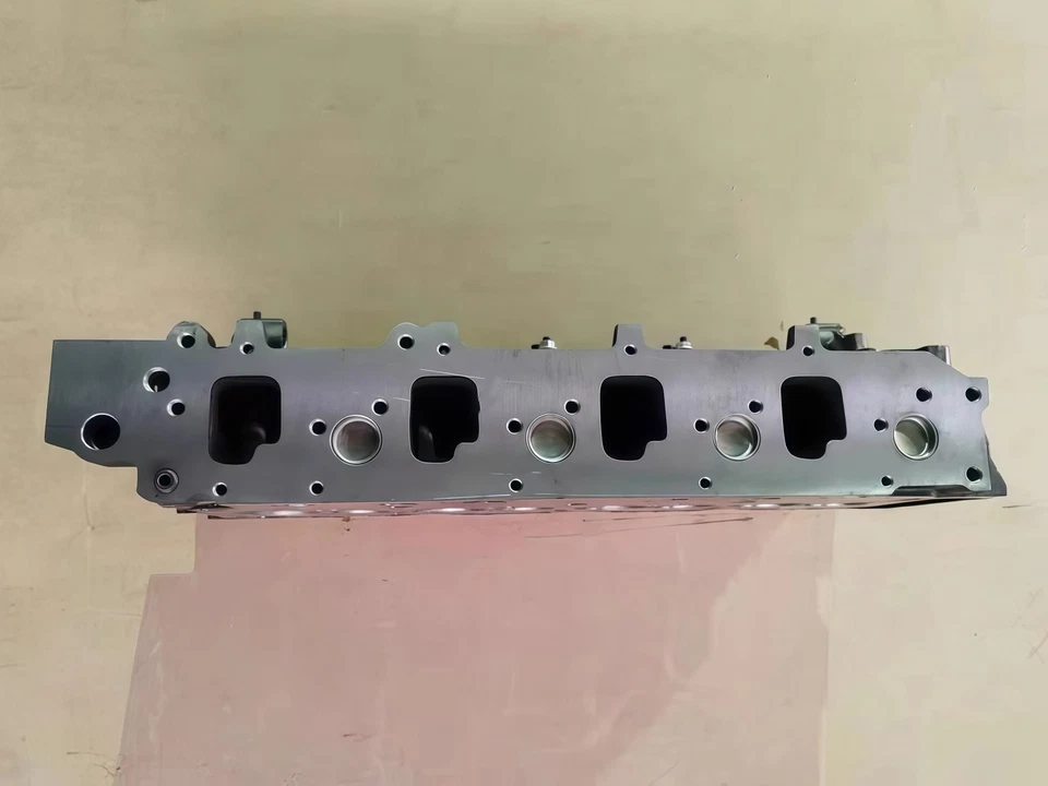 Conjunto de culata para Hino FA1517 FB1817 1998-2004 5,3 L Foto 3 de 4