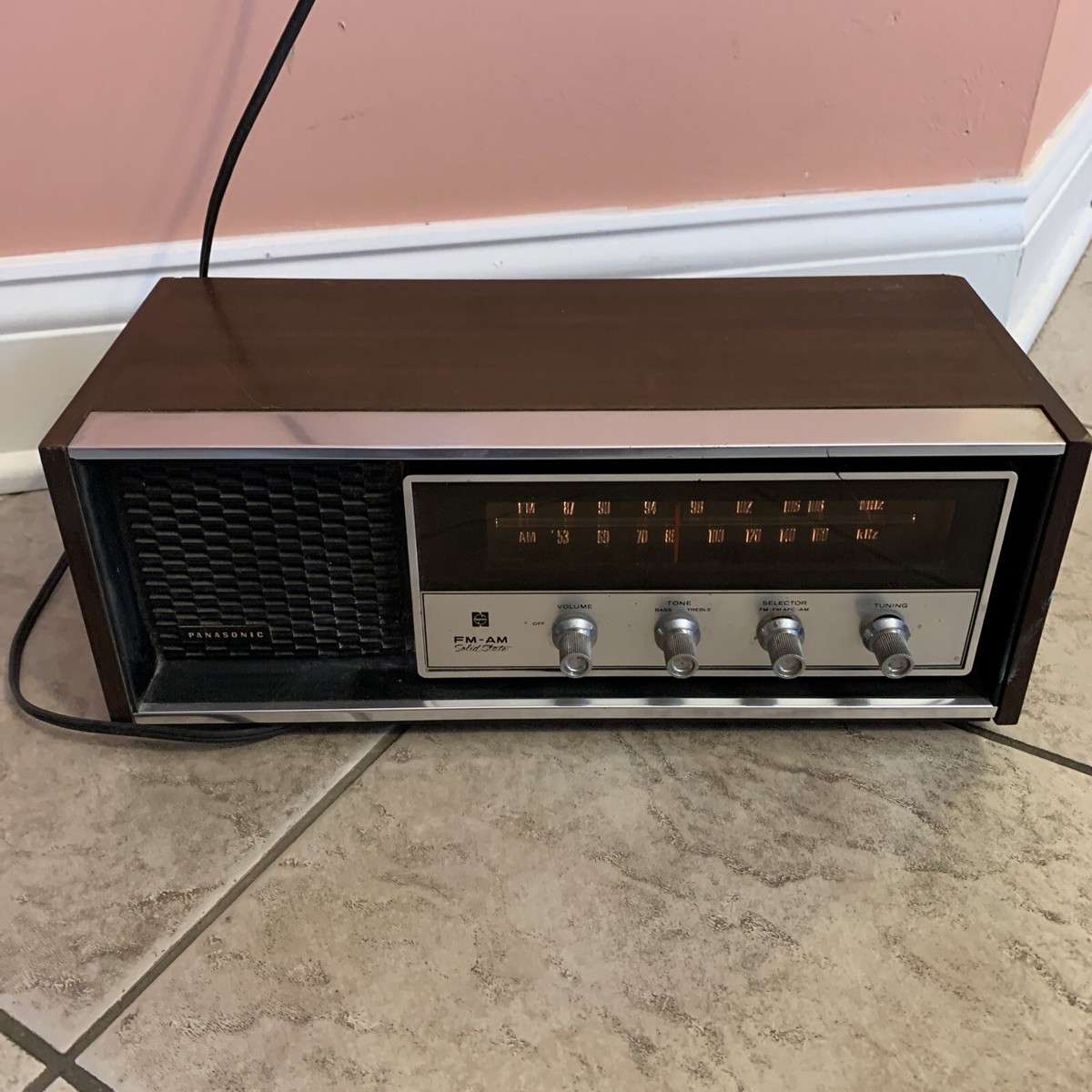 Vintage Panasonic Model RE-7369 AM/FM 1970s Radio Works 9