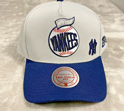 New York Yankees Mitchell & Ness Topps Pro Pinch Fit Cap Snapback NWT