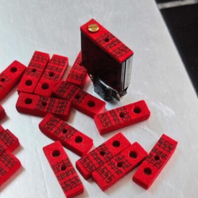 10pcs Red Felt Thick Cotton Sealed Pads for Zippo Kerosene Lighter Replacement