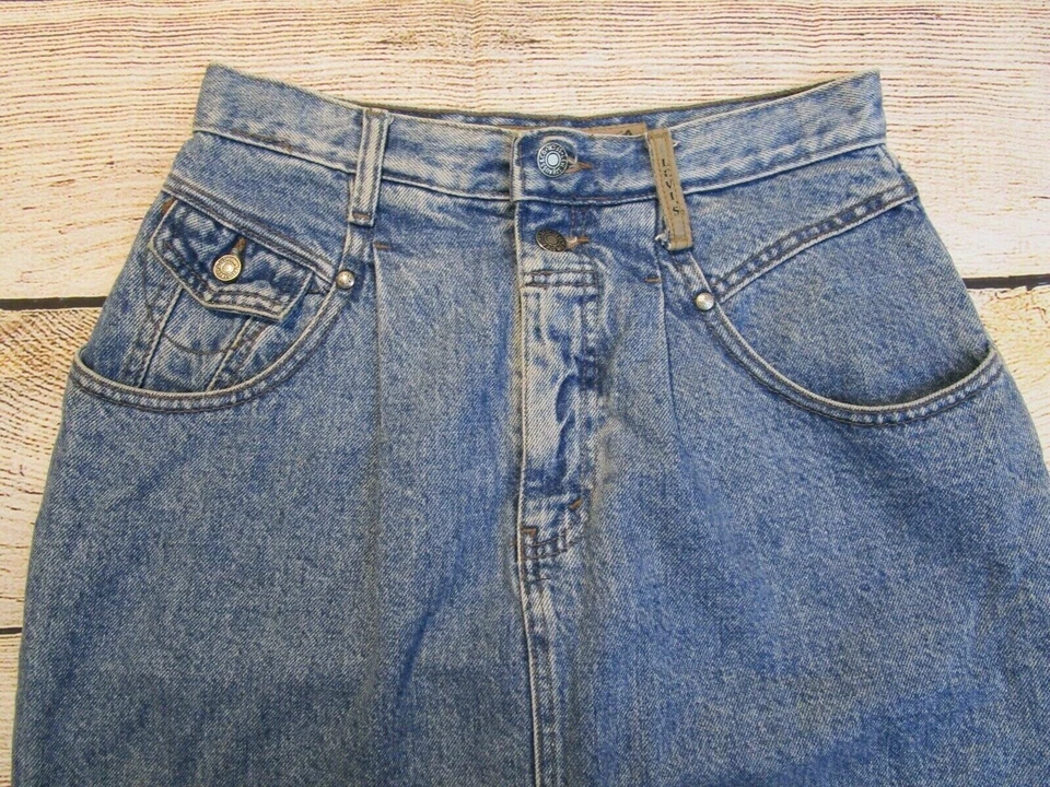 Vintage Levis 900 Series 1980's Womens Blue Denim Skirt Pleated Zip Fly Size 10 - Image 2 of 4