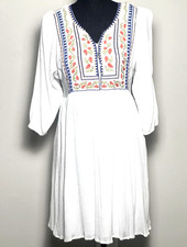 Forever 21 Women’s Girls Dress White Embroidered Boho Chic Size (S)
