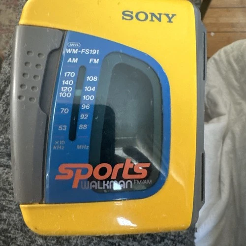 Vintage Sony Sports Walkman WM-FS397 Mega Bass Cassette Player AM/FM TESTED