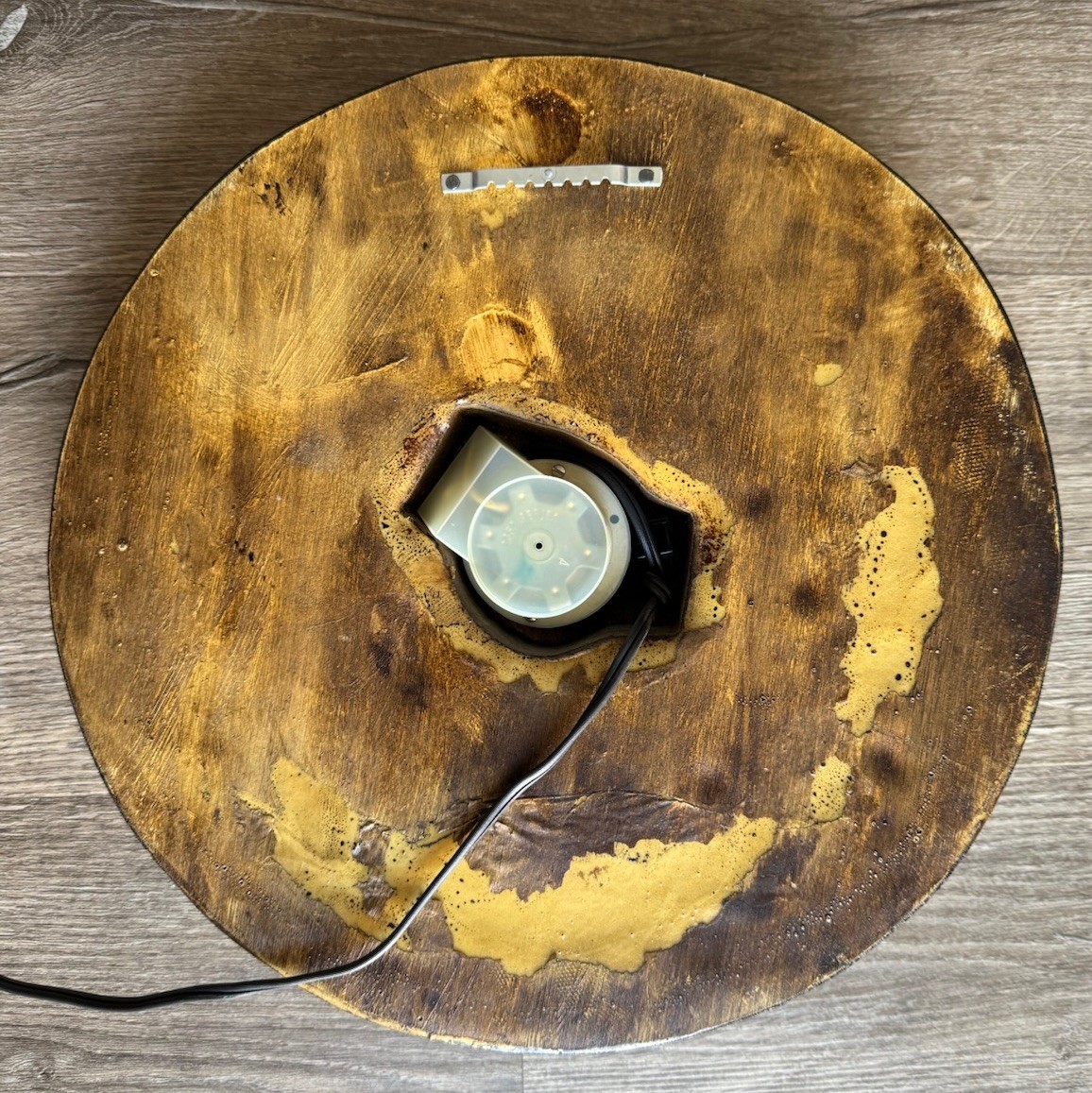 Vintage Cutty Sark Scot Whiskey Faux Wood Clock