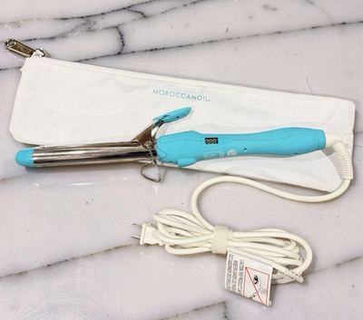 Moroccanoil Everlasting Curl Titanium Curling Iron 1'' + Heat Resistant Pouch