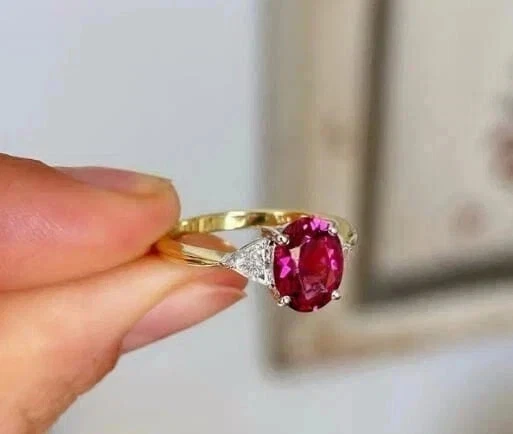 Anillo de diamantes y zafiros rosados de corte ovalado de 3,75 quilates de oro amarillo sólido real de 14 k Foto 2 de 4