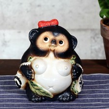 Figurine Shigaraki Ware Tanuki n°6 femme chanceuse