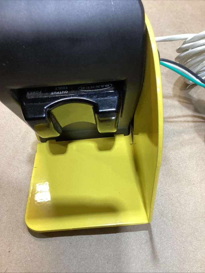 Banner STBVR81-RB1E02 Duo-Touch Run Bar 2NC E-Stop indicador de 4 colores Foto 4 de 4