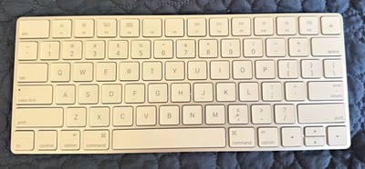 Apple Magic Keyboard A1644 Silver/White Wireless QWERTY English