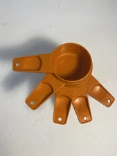 Vintage Tupperware Measuring Cup Set 5 Burnt Orange 1/4, 1/3, 2/3, 3/4, 1 Cup