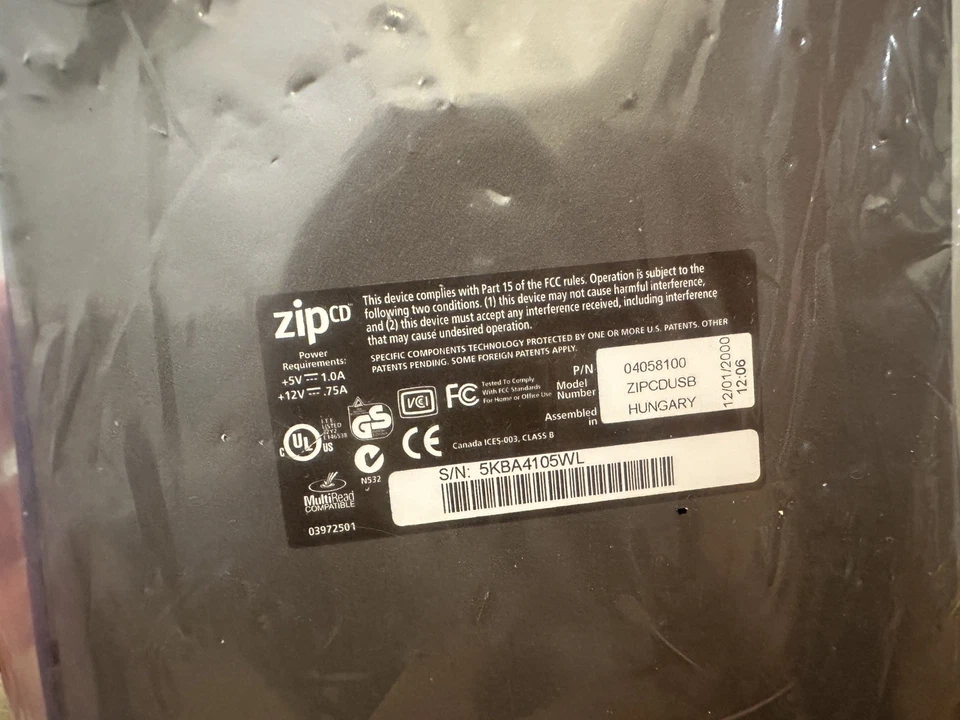 NEW - Iomega ZIPCDUSB ZIP CD 650 CD-R/RW External USB Drive CD-ROM ONLY - Image 4 of 4