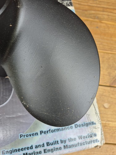 New In Box Genuine OEM Mercury Quicksilver Propeller Aluminum 16x11 RH QA200X - Picture 6 of 7