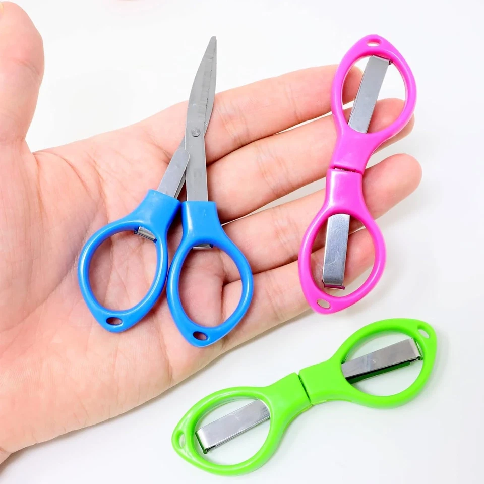 Tijeras de seguridad plegables con mango de plástico colorido 4 un. Tijeras de viaje con llave Foto 2 de 4