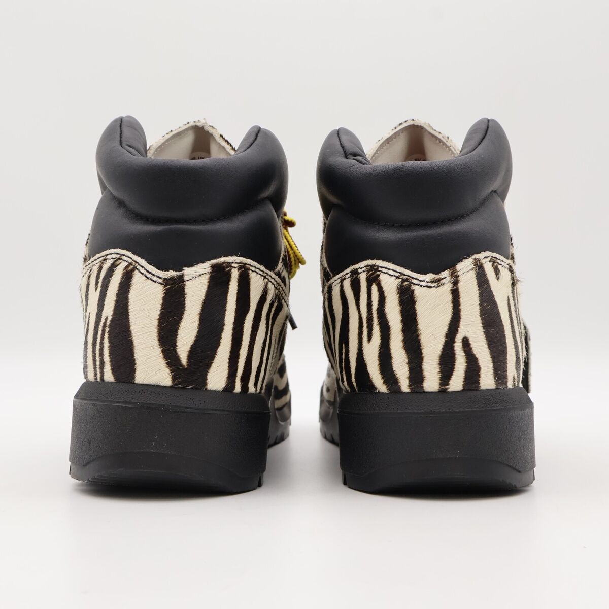 TB0A6EUNEMZ Supreme Timberland Field Boot Zebra FW24 Week13 TB0A6EUNEMZ Supreme Timberland Field Boot Zebra FW24 Week13