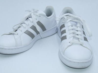 adidas grand court platinum