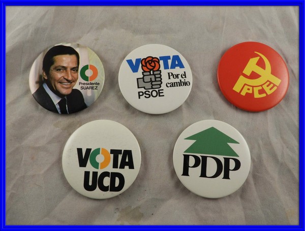PINS POLITICOS DE LA TRANSICION POLITICA AÑOS 70