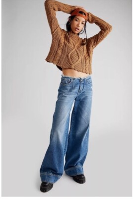 Free People Cutting Edge Cable Pullover Cropped Sweater Camel NWT Sz Small $148