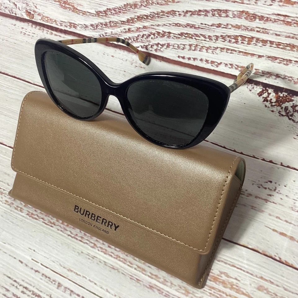 Gafas de sol BURBERRY BE 4407 385387 negro gris oscuro Foto 3 de 4