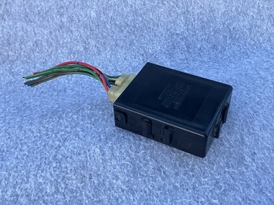 1985 1986 1987 1988 1989 Toyota MR2 Power Window Control Module 85930-17020 OEM