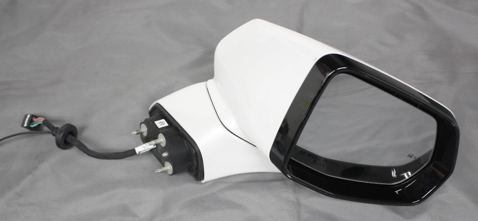OEM Right Passenger Side Mirror For Cadillac XT5 Sport 84979955 Crystal White