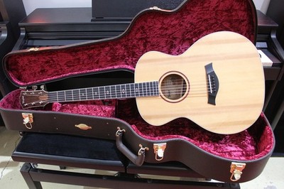 TAYLOR Custom Grand Auditorium - Einzelstück Hellinger
