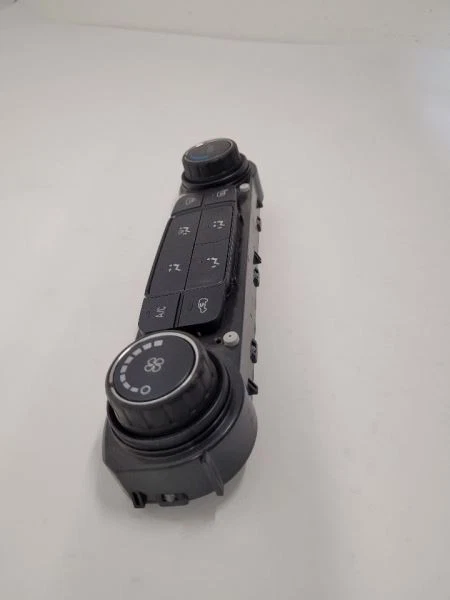 GMC SIERRA 1500 2017-19 camioneta control de temperatura estilo clásico Foto 3 de 4