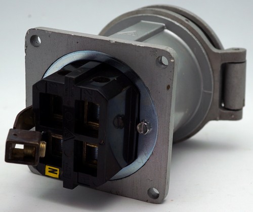 Russellstoll JCS1034H 100A 250V/600VAC J-Line Pin Sleeve Connector - Picture 3 of 5