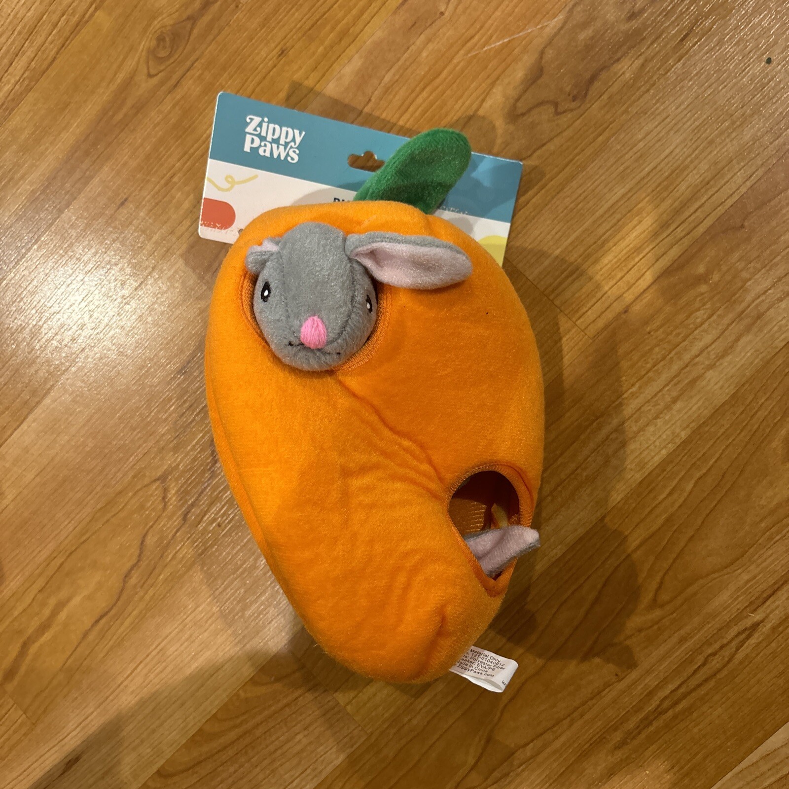 Zippy Paws Burrow Squeaky Bunnies In a Carrot Dog Toy Easter Multi Part Toy NEW