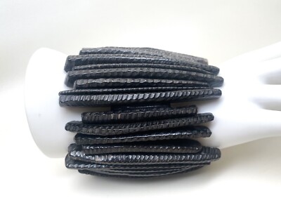 Exquisite Monies Gerda Lynggaard Ebony Carved Wood Stretchy Chunky Bracelet