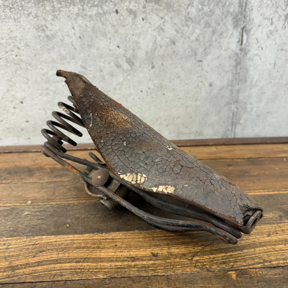 Sillín de cuero vintage Brooks B66 Seat Springer PIEZAS England Wide Tour Foto 3 de 4