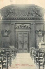 27  dangu. l'Annonciation Sculpture sur bois du portail