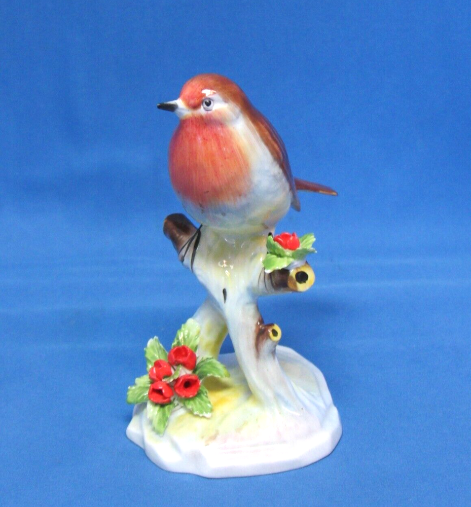 Royal Doulton England Robin Bird  Bone China Figurine  HandPainted