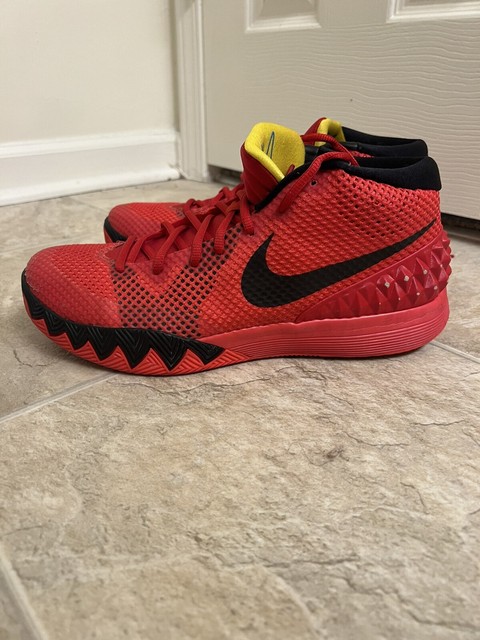 kyrie 1s red