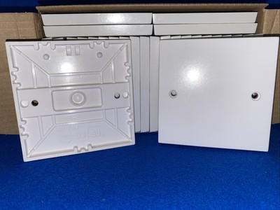 1 Gang einzelne Blindwand Platte Licht Stecker Schalter Rohling weiße Abdeckung x 375