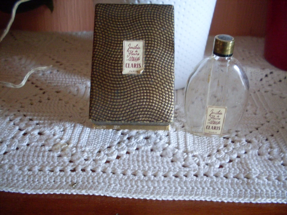 FLACON DE PARFUM ANCIEN VIDE "JONCHEE DE FLEURS" DE CLARIS - COLLECTION - Photo 1/1