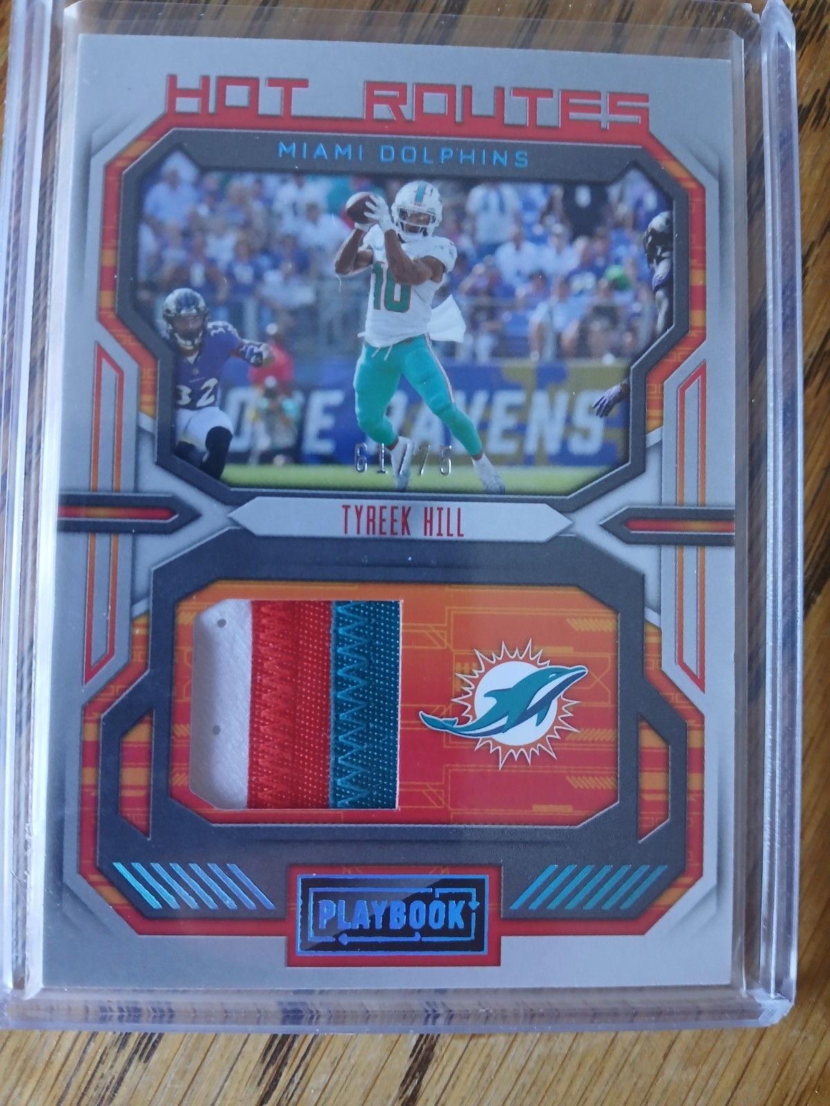 2022 Panini Playbook - Hot Routes Tyreek Hill #HR-5 Platinum /75 (MEM)