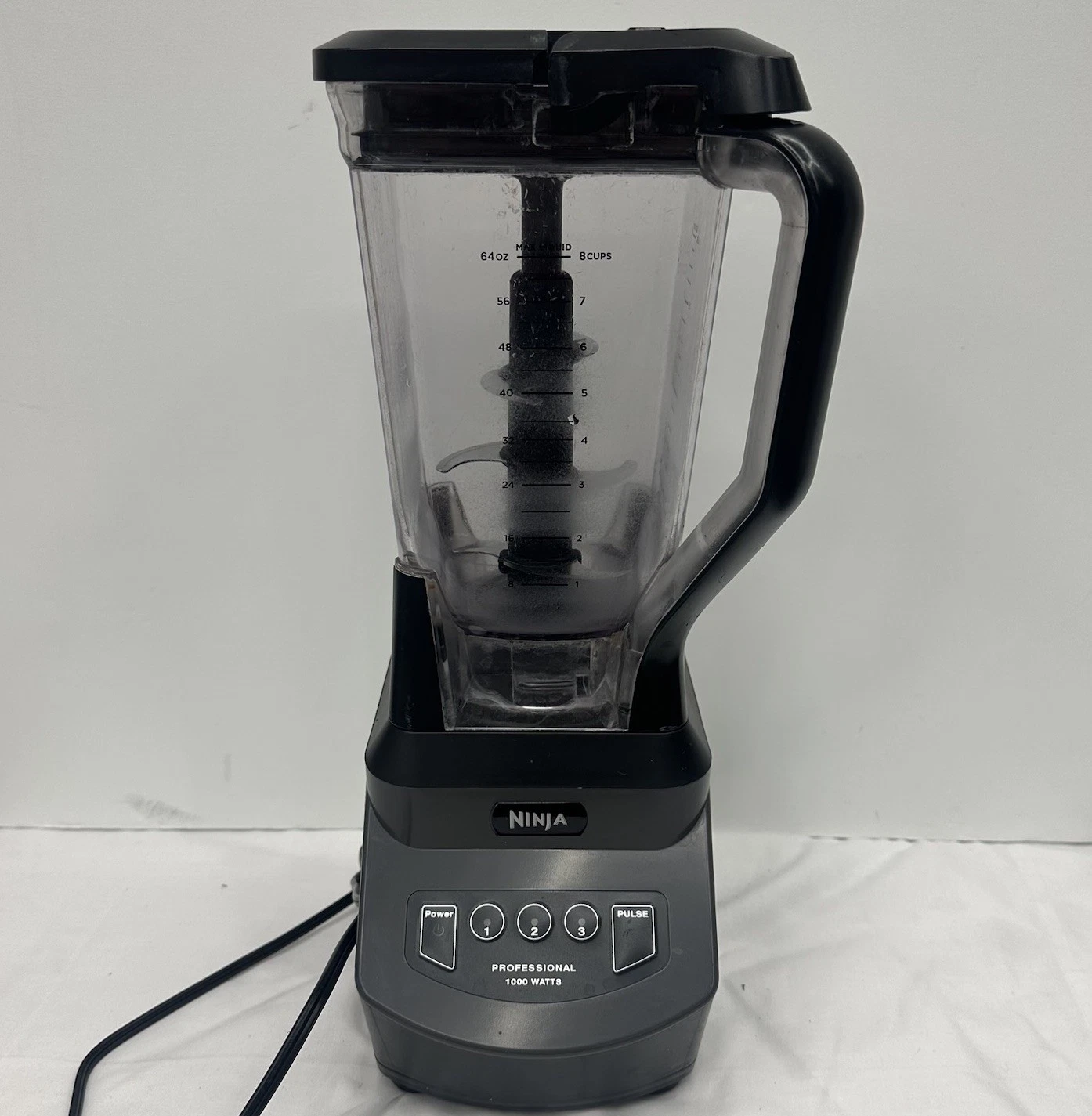 NJ601AMZ Professional Blender with 1000-Watt Motor & 64 oz Dishwasher-Safe Works
Opens in a new wind