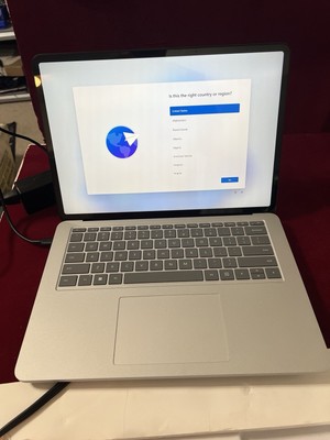 Microsoft Surface Laptop Studio i7-11370H 3.3GHz 16GB 512GB RTX 3050
