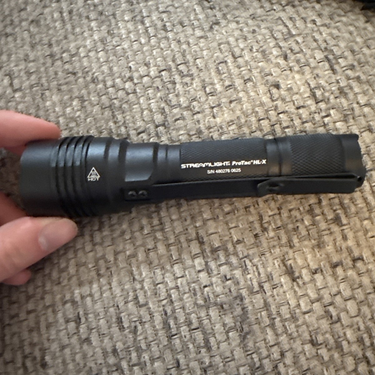 streamlight flashlight 1000 lumens WEDGE EVERYDAY CARRY 300-1000 LUMEN, Black resistant sliding metal sleeve protects USB port Streamlight White LED Bulb, 1,000