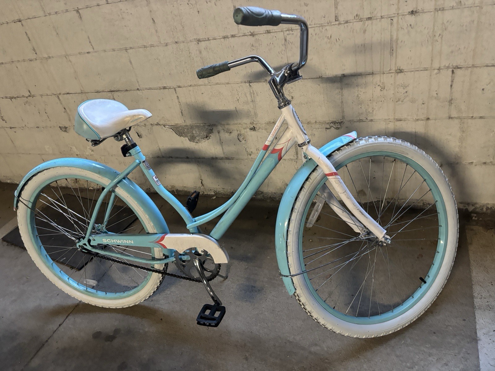 Schwinn Women's Legacy 26 In. Cruiser Bike Blue/White. ( whi