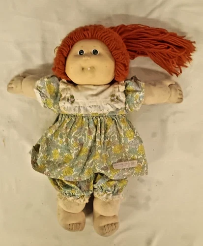 Vintage 1985 Cabbage Patch Doll Red Head Green Eyes 1 tooth Floral Dress