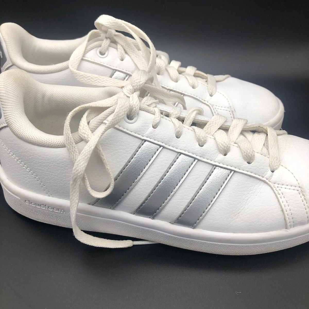 Adidas Neo Women's Sneakers Shoes Sz 6.5 Leather Cloudfoam Silver |