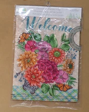 Hydrangea Bouquet Garden Flag 12.5"x18" New Evergreen Flag & Garden