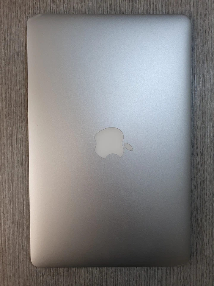 Apple MacBook Air 11" 2015 · i5 · 4GB · 256GB, photo 3 of 5