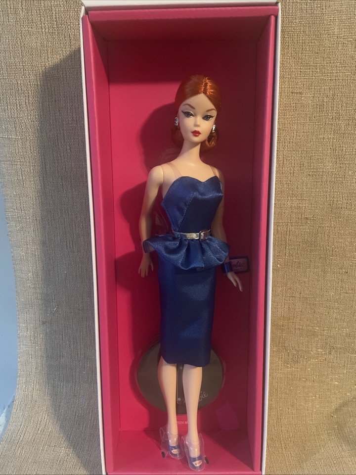 Barbie Platinum Sapphire Sophisticated Convention Rome 2024 – NRFB