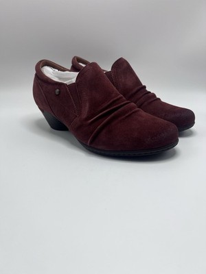 Cobb Hill Lucy Women's Size 7 W Medium Red Booties Shoes New in Box