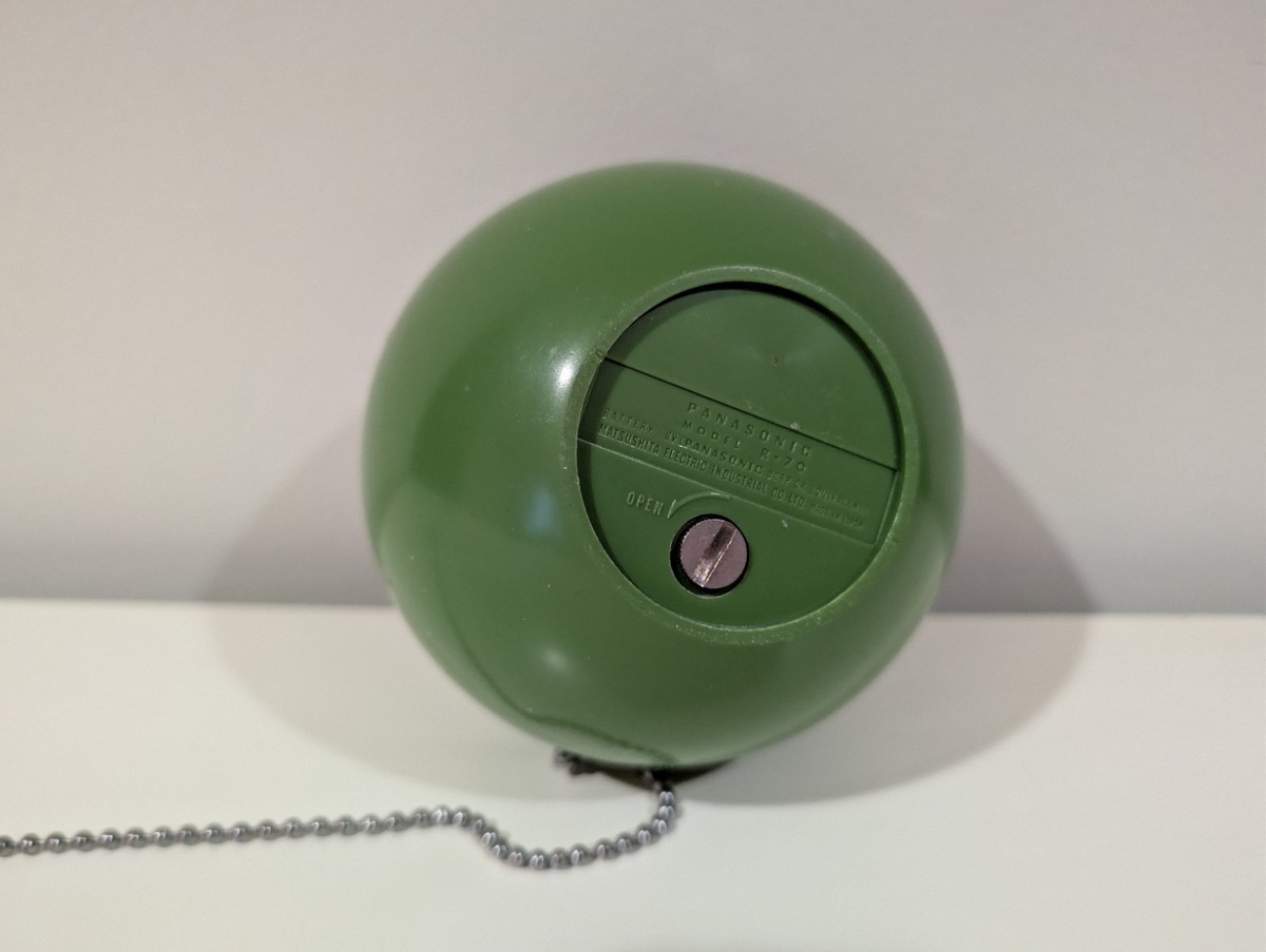 ダ*イ様 ナショナルパナソニック R-70 吊り下げ可能AMラジオ　グリーン Vintage Panasonic Panapet R-70 Green Ball AM Radio 1970s Japan w
