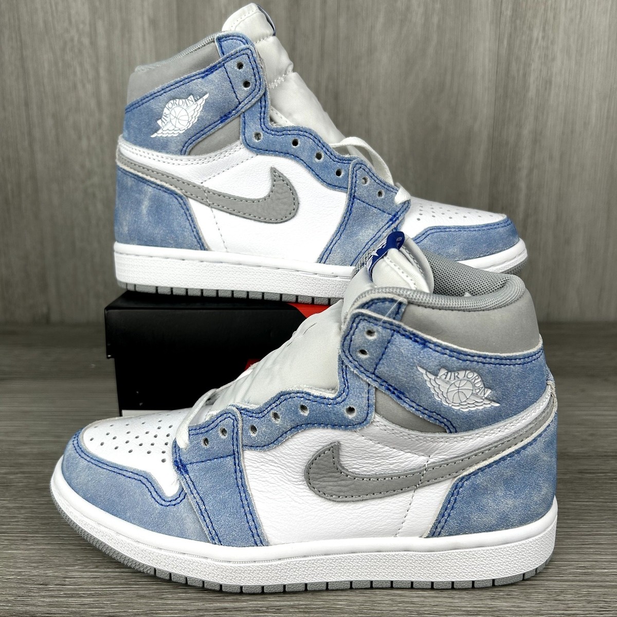 Size 4 - Jordan 1 Retro OG High Hyper Royal for sale online Size 4 - Jordan 1 Retro OG High Hyper Royal for sale online